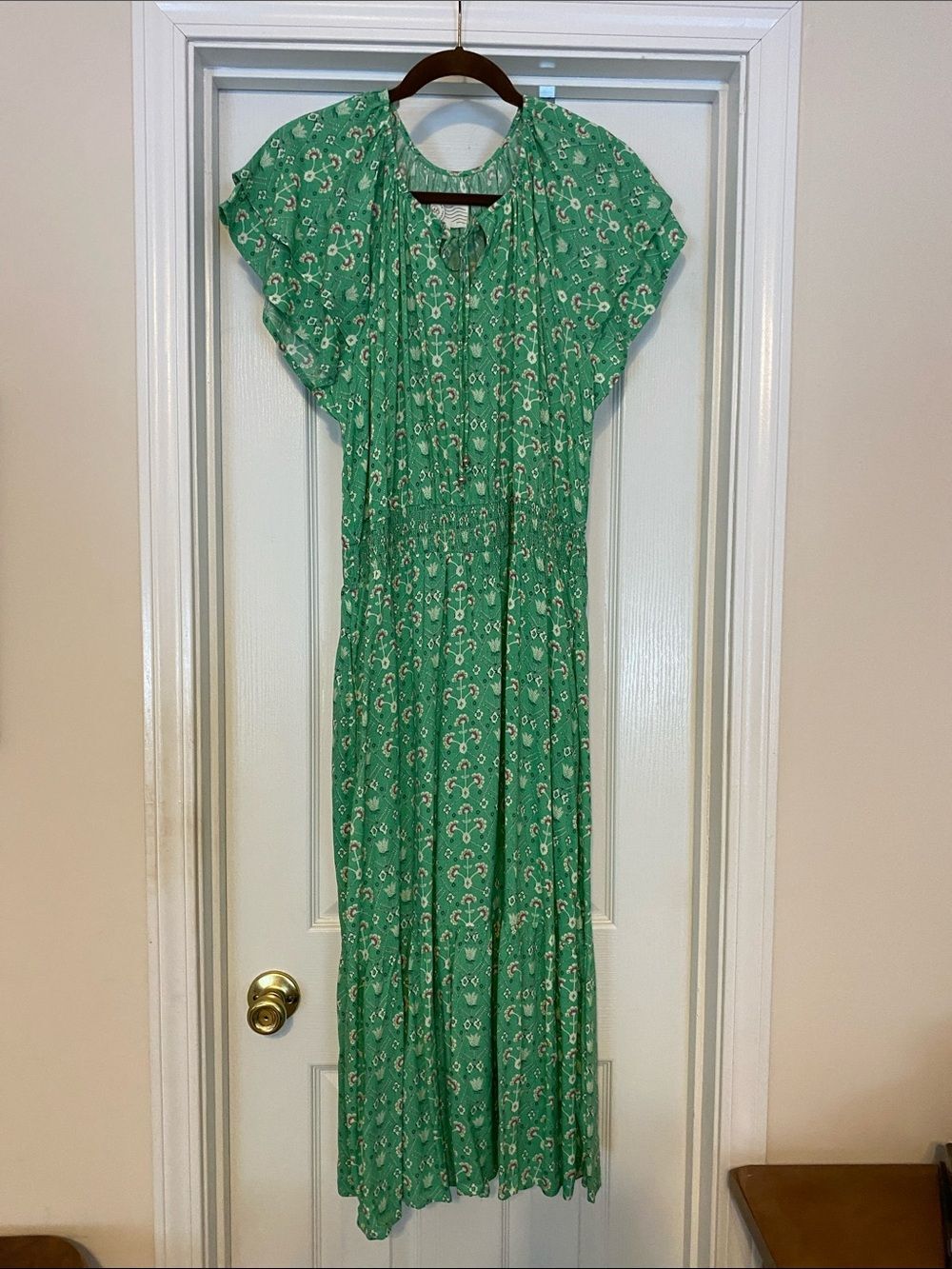 Destination 365 Green Floral Maxi Dress with Flutter Sleeves medium petite